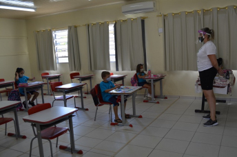 Notícia - Alunos da Rede Municipal de Morro da Fumaça voltam às salas de aula