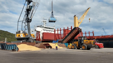 Notícia - Porto de Imbituba embarca arroz a granel produzido na região