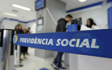 Notícia - Estados e municípios terão até dezembro para adequarem alíquotas de contribuição previdenciária