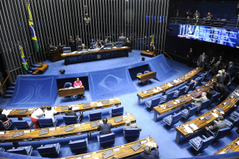 Notícia - Sem coligações, CCJ do Senado aprova PEC da reforma eleitoral