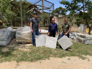 Notícia - Parque Ecológico de Maracajá recebe doação de pisos