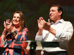 Notícia - Após ser expulsa do PDT, Paulinha afirma que não se arrepende de ter sido líder de Moisés na Alesc