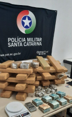 Notícia - Irmãos do tráfico são presos com 31 kg de maconha em Araranguá 