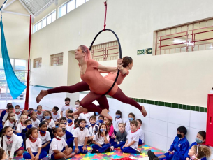 Notícia - Espetáculo Circolando incentiva a imaginação e o pensamento crítico dos alunos