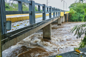 Notícia - Acompanhe a situação dos municípios com a forte chuva que atinge a região (Fotos e vídeos)