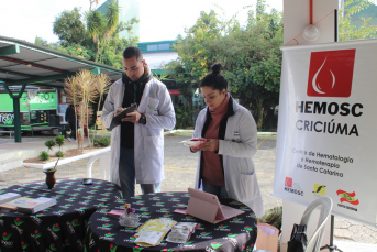 Notícia - Acadêmicos da Unesc realizam ação de doação de sangue