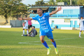 Notícia - Caravaggio: Aos 21 anos, João Arroio celebra primeiro gol como profissional 