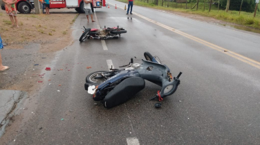 Notícia - Acidente deixa motociclista e adolescente feridos em Tubarão