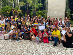 Notícia - Magia e entrega de presentes marcam a Campanha Natal Solidário em Criciúma