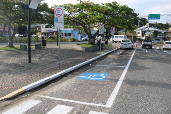 Notícia - Demutran revitaliza sinalização horizontal da região central de Morro da Fumaça