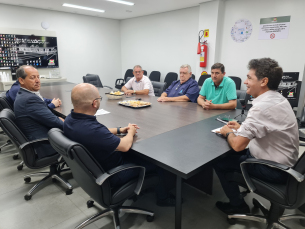 Notícia - Criciúma: Reunião debate medidas contra problemas na rede de distribuição de água