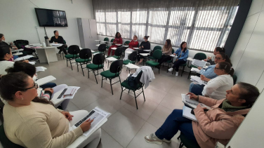 Notícia - Vacinadoras de Içara passam por formação