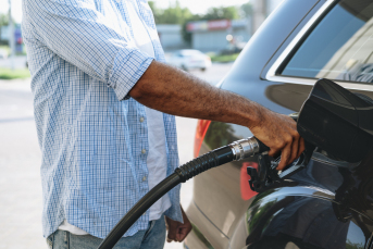 Notícia - Gasolina comum é encontrada a R$ 5,14 por litro em Içara