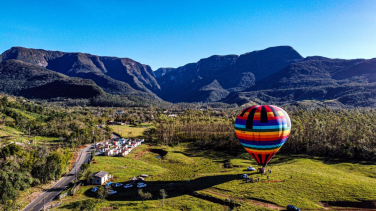 Notícia - Mais de 50 operadoras e agências de turismo do Nordeste visitam a região 