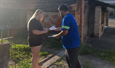 Notícia - Trato por Criciúma inicia entrega de comunicados de vistoria aos moradores no bairro Fábio Silva