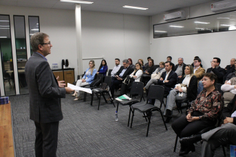 Notícia - Competitividade e inovação é tema da 7ª reunião da vice-presidência Regional Sul da Fiesc