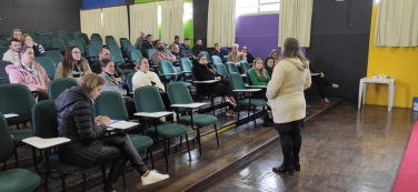 Notícia - Semana de formação continuada da Satc trabalha com Inteligência Artificial em sala de aula 