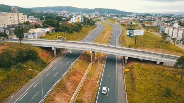 Notícia - Viaduto sobre a Via Rápida é inaugurado em Criciúma