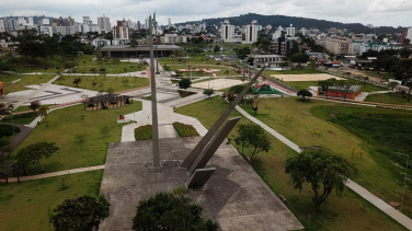 Notícia - Contato com a natureza incentiva a revitalização do lago do Parque Municipal Prefeito Altair Guidi