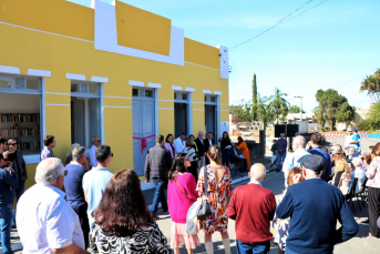 Notícia - Dia histórico: Nova Veneza inaugura biblioteca municipal com 25 mil livros