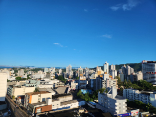 Notícia - ((Áudio)) Tempo firme deve ser rompido pela chuva a partir desta terça-feira