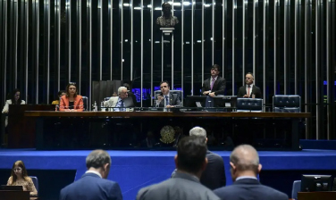 Notícia - Senado aprova PEC do corte de gastos e restrição do PIS/Pasep