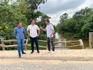 Notícia - Prefeitos se unem por desassoreamento e ponte do rio Urussanga