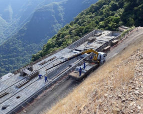 Notícia - [Áudio] BR-285/SC: Obras retomadas e comboios voltam a circular na Serra da Rocinha