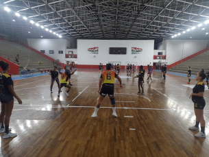 Notícia - Time feminino de handebol de Criciúma viaja para a Supercopa do Brasil