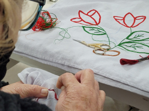 Notícia - Clube de Mães da APAE: artesanato, convivência e apoio em Cocal do Sul 