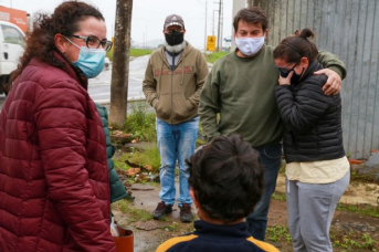 Notícia - Catarinenses retornam da Nova Zelândia em meio à pandemia