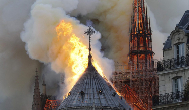 Notícia - Criciumense relata a situação tensa do incêndio em Paris