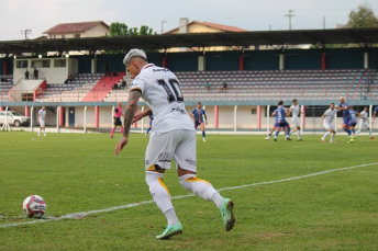 Notícia - Com gol nos acréscimos, Caçador vence o Criciúma