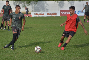 Notícia - Próspera segue preparação para duelo com o Figueirense