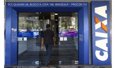 Notícia - Caixa começa a pagar abono salarial para nascidos em julho