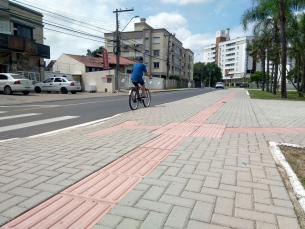 Notícia - Criciúma emite 1,5 mil notificações para consertos de calçadas