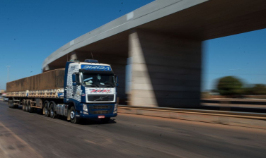 Notícia - Encerra nesta segunda-feira o prazo de autodeclaração para auxílio caminhoneiro