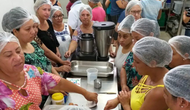 Notícia - Prefeitura qualifica cozinheiras da rede municipal de ensino de Criciúma