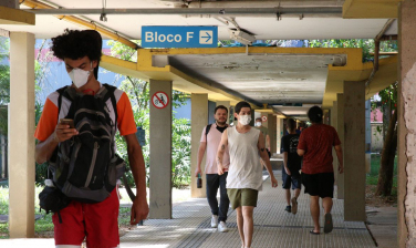 Notícia - Capes disponibiliza 3,5 mil bolsas a 213 instituições de ensino superior