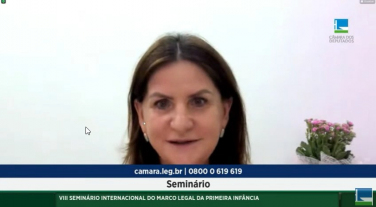 Notícia - Deputada defende união para recuperar impacto da pandemia nas crianças