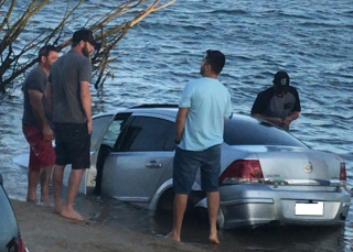 Notícia - Moradores reclamam de baderna em Balneário Ilhas