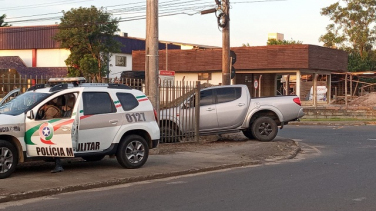 Notícia - Após roubar veículo em Içara, bandidos são presos em Criciúma