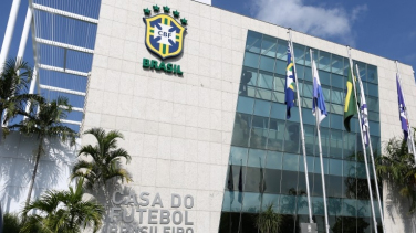 Notícia - Covid-19: CBF quer comprar vacinas para imunizar todos os atletas do Brasil 