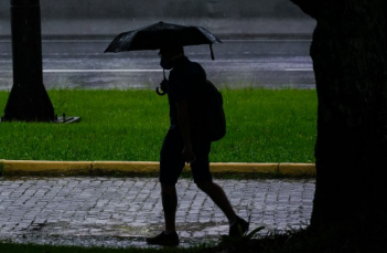 Notícia - Bombeiros e Defesa Civil alertam população para os cuidados com as chuvas