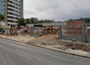 Notícia - Um novo supermercado em parte do City Clube que foi demolida