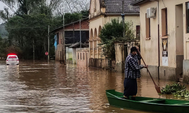 Notícia - Rio Grande do Sul confirma 43 mortes causadas por ciclone