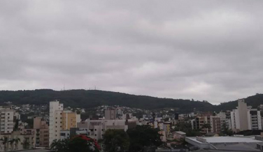 Notícia - Dia nublado e com possibilidade de chuva