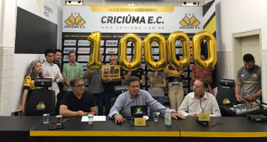 Notícia - Criciúma anuncia chegada aos 10 mil sócios