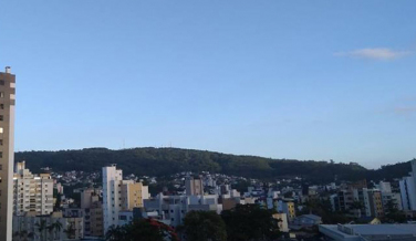 Notícia - Dia agradável, sem chuva e com pouco sol