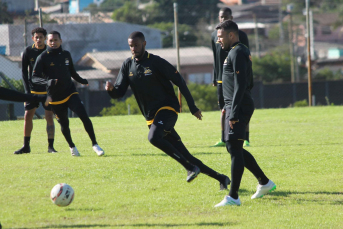 Notícia - Criciúma recebe o Atlético Catarinense nesta segunda-feira